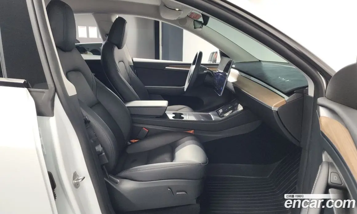 Tesla Model Y 2024 0.2 автомат (гидро), фото 15