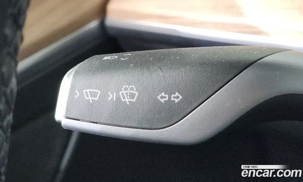 Tesla Model Y 2024 0.2 автомат (гидро), фото 31