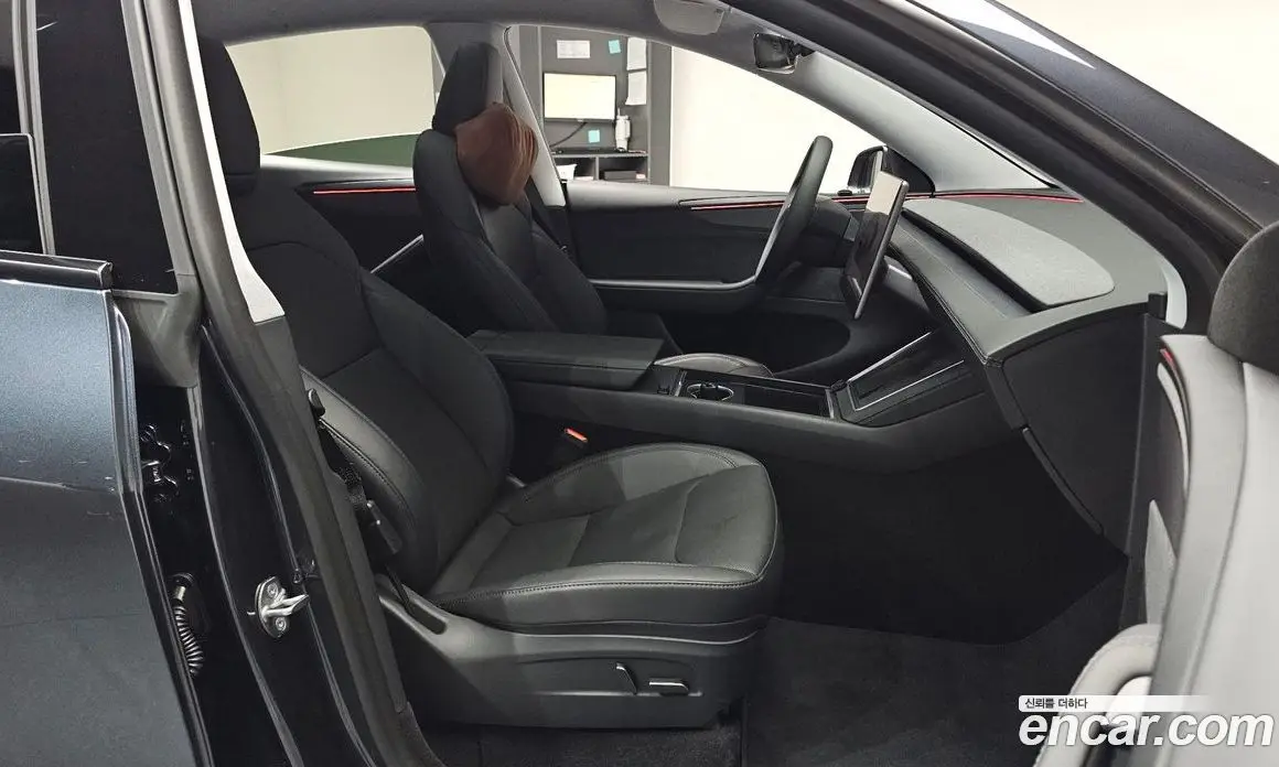 Tesla Model Y 2025 0.2 автомат (гидро), фото 17