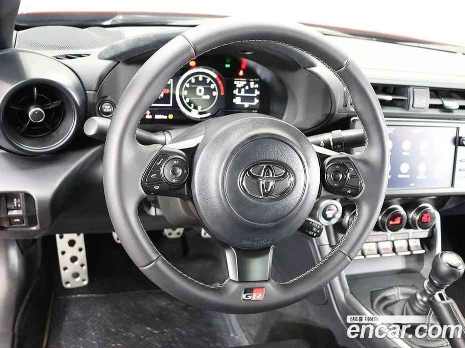 Toyota 86 2024 2.4 механика, фото 18