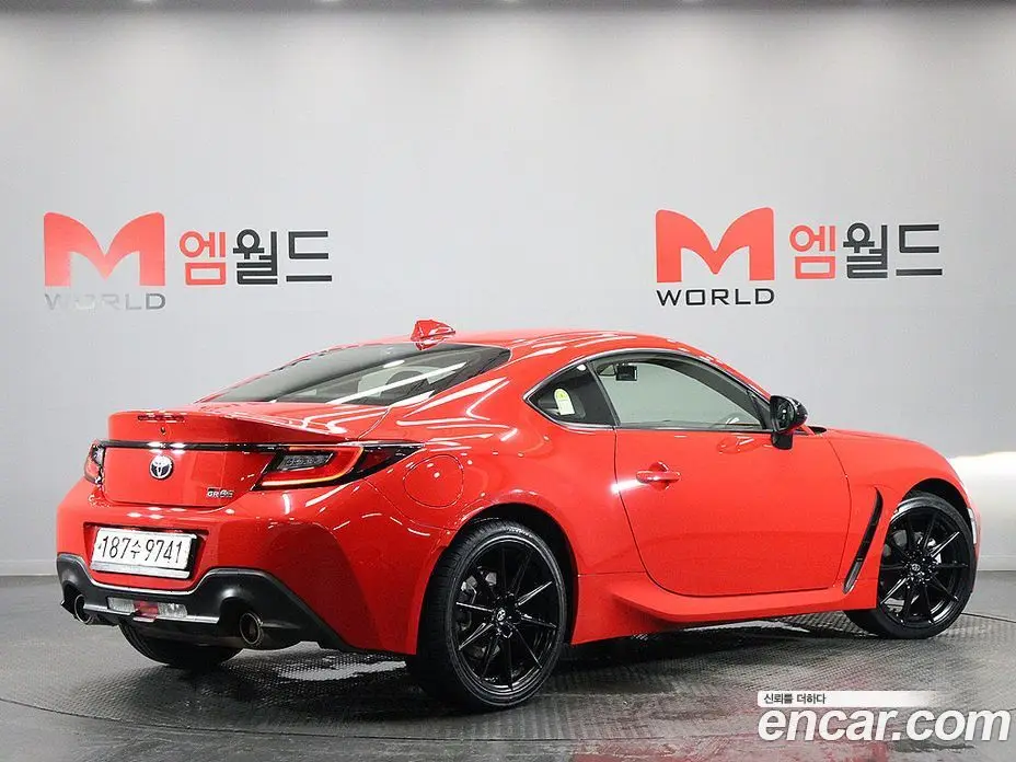 Toyota 86 2024 2.4 механика, фото 3