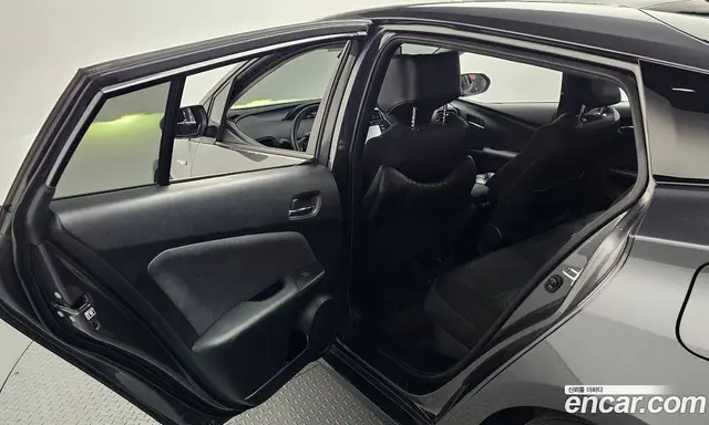 Toyota Prius 2021 1.8 автомат (гидро), миниатюра 12