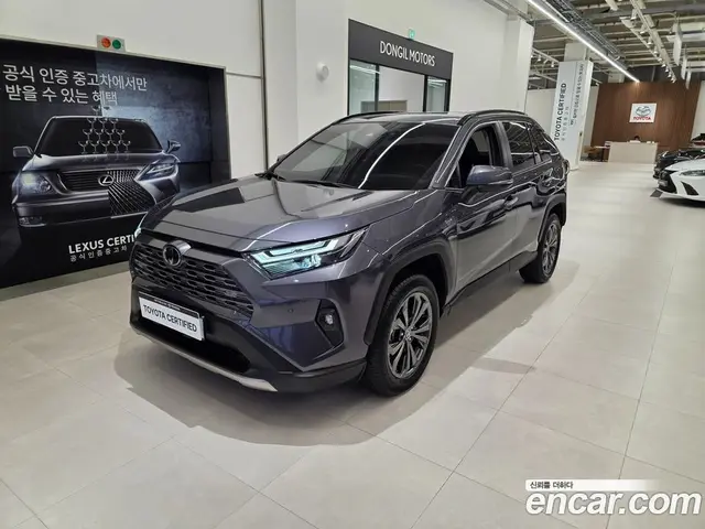Toyota RAV4, 2025, 4 394 км