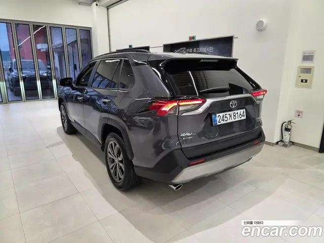 Toyota RAV4 2025 2.5 автомат (вариатор), миниатюра 2