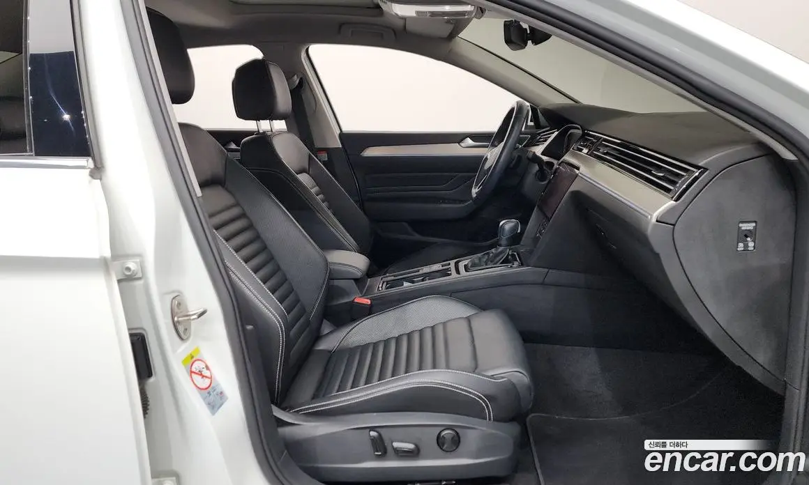 Volkswagen Passat 2021 2.0 автомат (гидро), фото 11 Volkswagen Passat 2021 2.0 автомат (гидро), фото 11