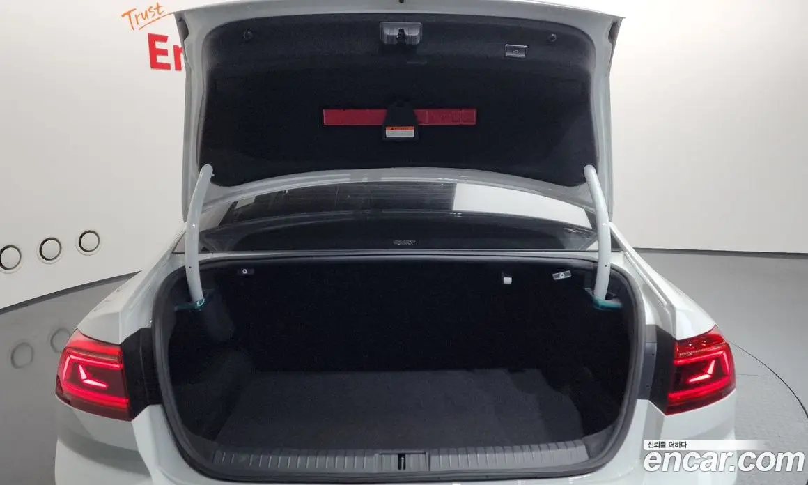 Volkswagen Passat 2021 2.0 автомат (гидро), фото 20 Volkswagen Passat 2021 2.0 автомат (гидро), фото 20