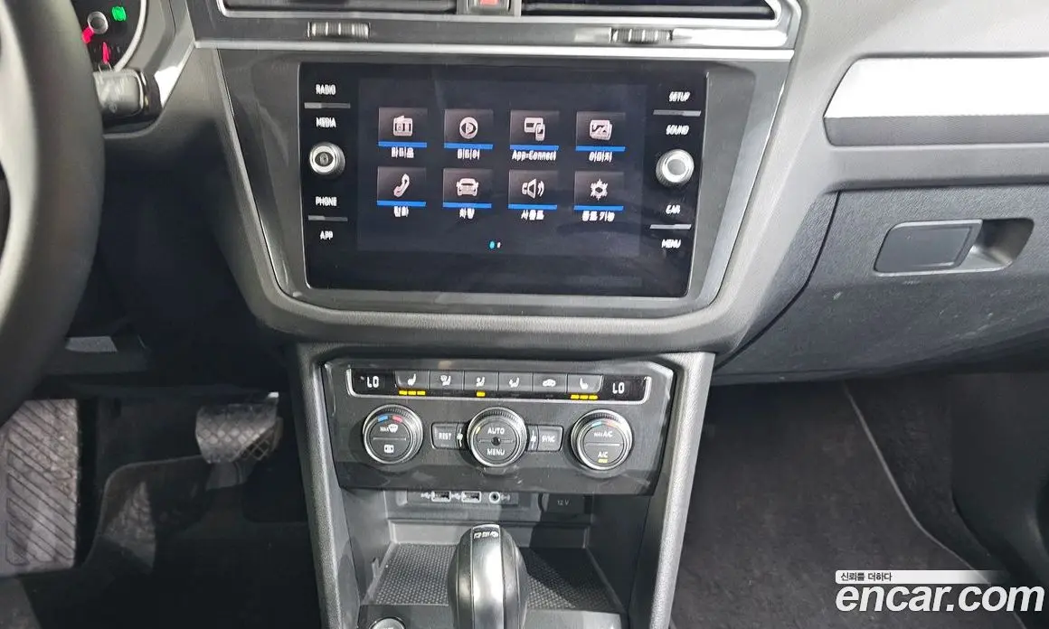 Volkswagen Tiguan 2018 2.0 автомат (гидро), фото 29