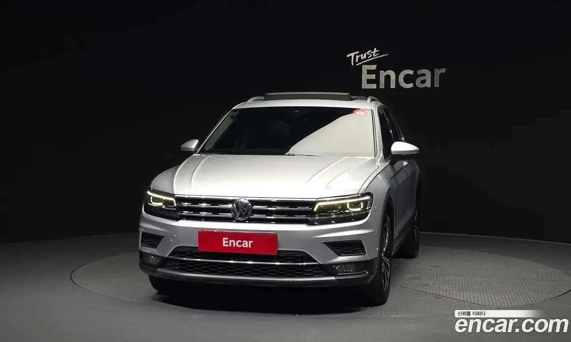 Volkswagen Tiguan 2018 2.0 автомат (гидро), фото 3