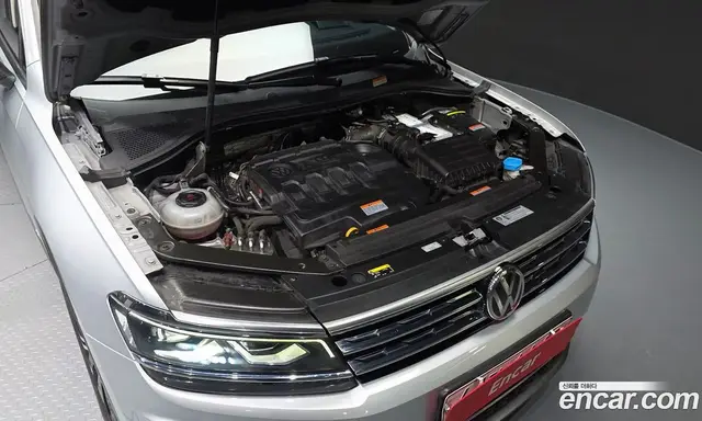 Volkswagen Tiguan 2018 2.0 автомат (гидро), миниатюра 6