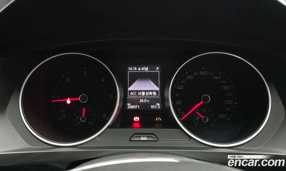 Volkswagen Tiguan 2018 2.0 автомат (гидро), фото 8