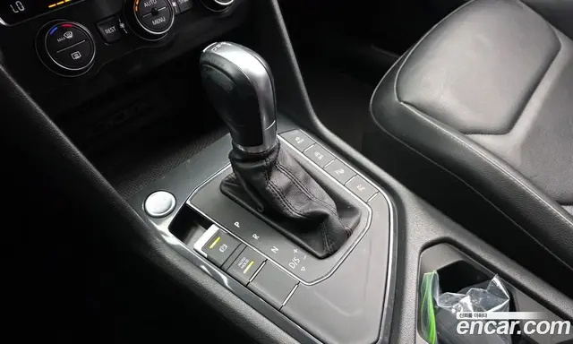 Volkswagen Tiguan 2018 2.0 автомат (гидро), миниатюра 9
