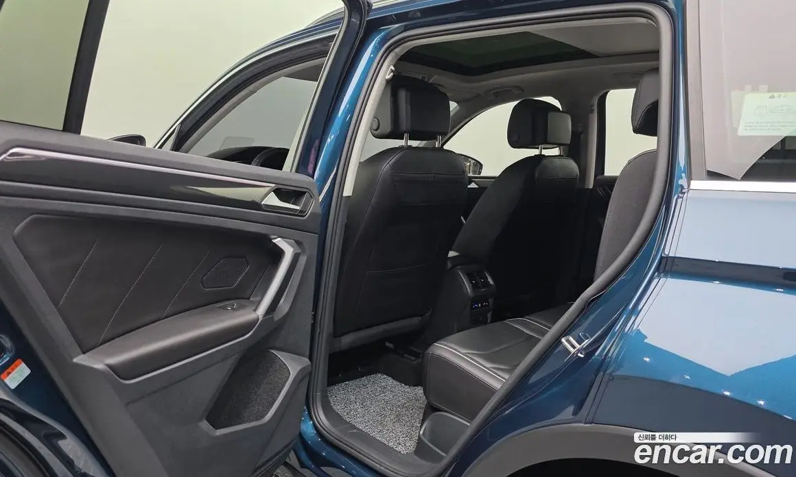 Volkswagen Tiguan 2023 2.0 автомат (гидро), фото 21