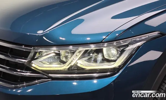 Volkswagen Tiguan 2023 2.0 автомат (гидро), миниатюра 8