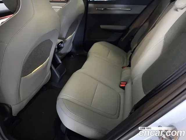 Volvo EX30 2025 0.2 автомат (гидро), миниатюра 11