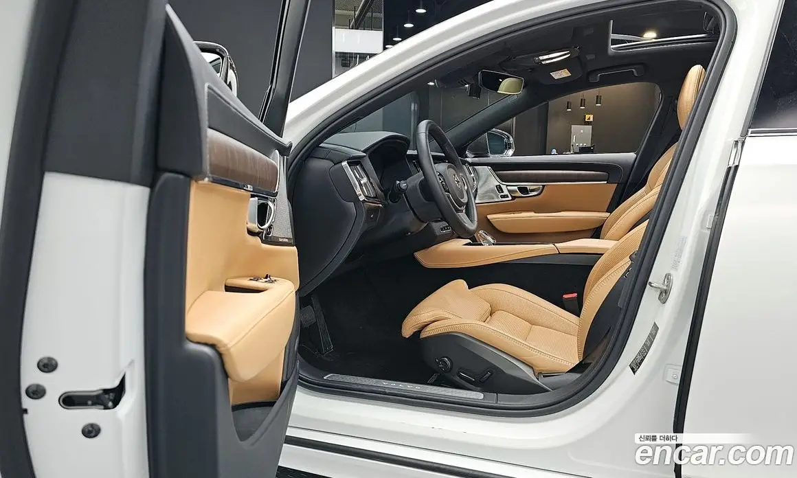 Volvo S90 2023 2.0 автомат (гидро), фото 10