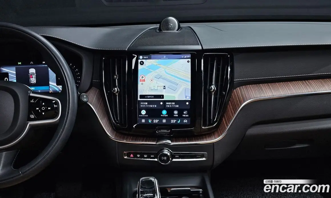 Volvo XC60 2021 2.0 автомат (гидро), фото 15