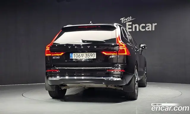 Volvo XC60 2021 2.0 автомат (гидро), миниатюра 4