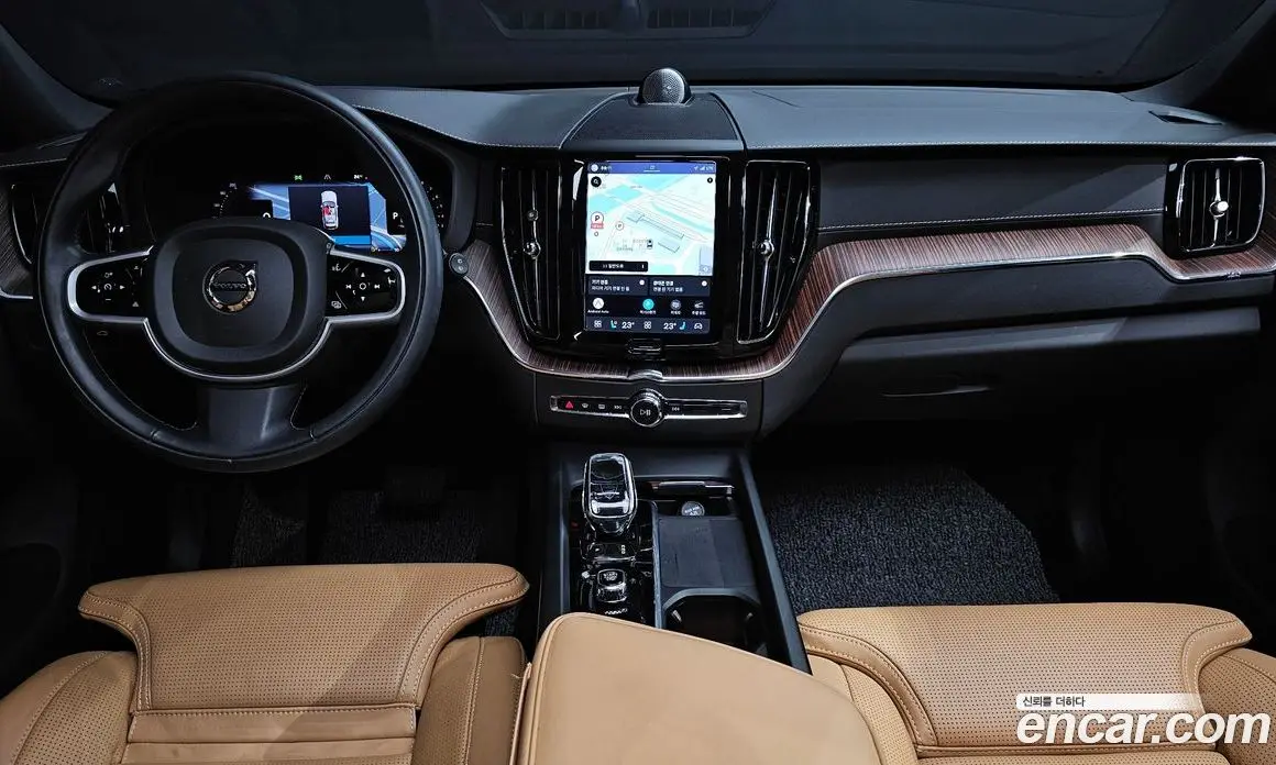 Volvo XC60 2021 2.0 автомат (гидро), фото 7