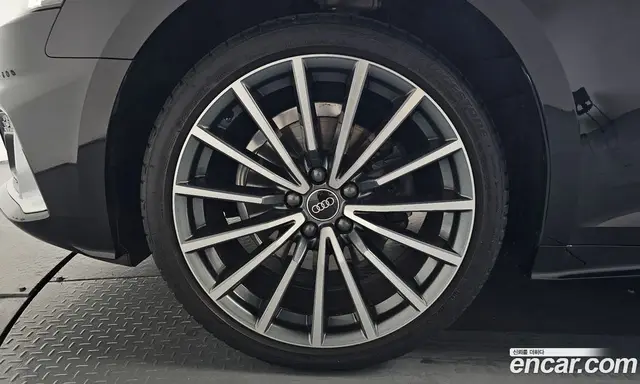 Audi A5 2022 2.0 автомат (гидро), миниатюра 4