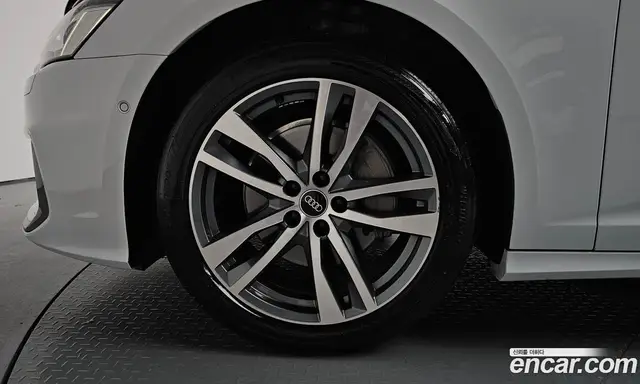Audi A6 2021 2.0 автомат (гидро), миниатюра 4