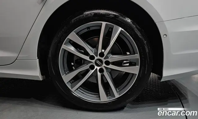 Audi A6 2021 2.0 автомат (гидро), миниатюра 6