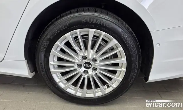 Audi A6 2021 2.0 автомат (гидро), миниатюра 7