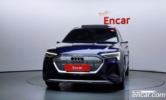 Audi e-tron 2021 0.2 автомат (гидро), миниатюра 3