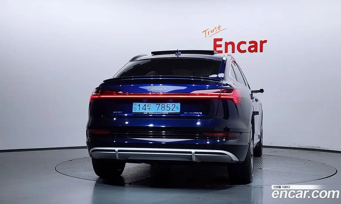 Audi e-tron 2021 0.2 автомат (гидро), фото 4