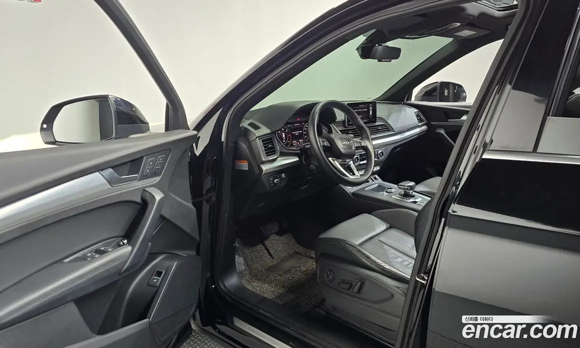 Audi Q5 2020 2.0 автомат (гидро), фото 13