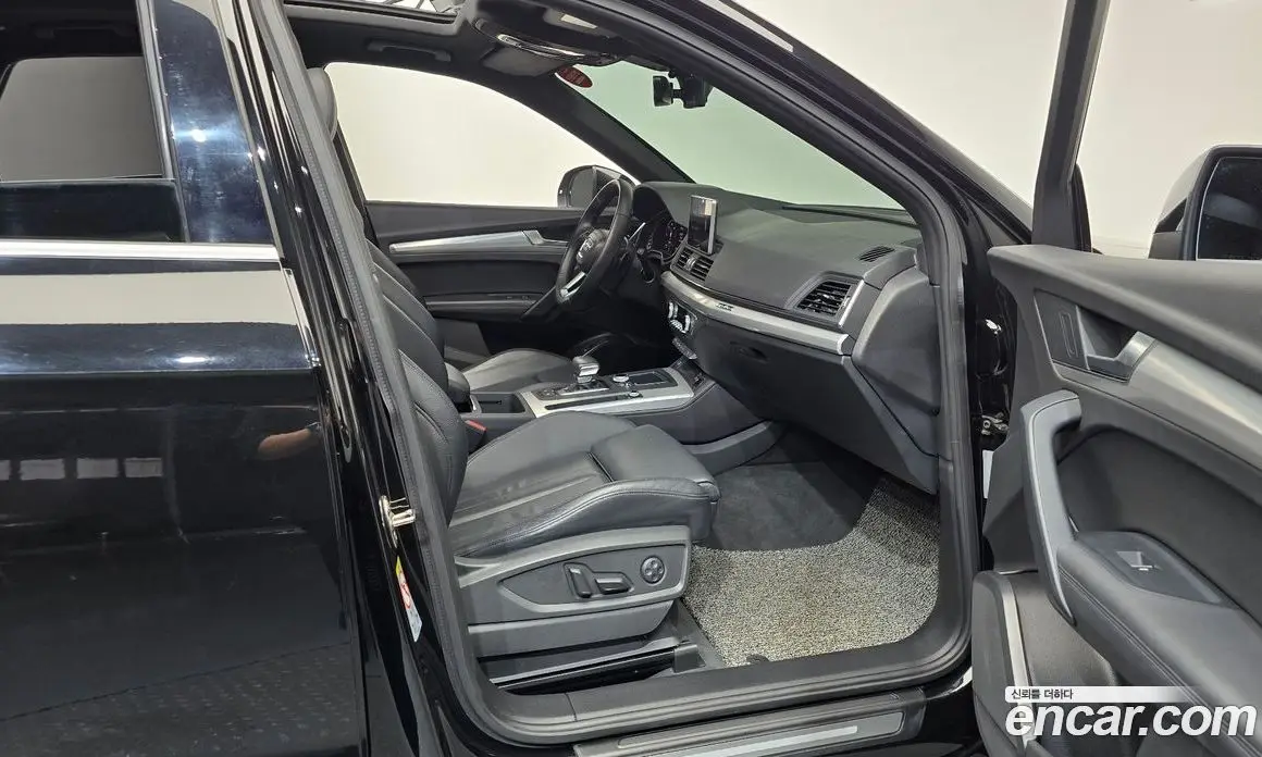 Audi Q5 2020 2.0 автомат (гидро), фото 16