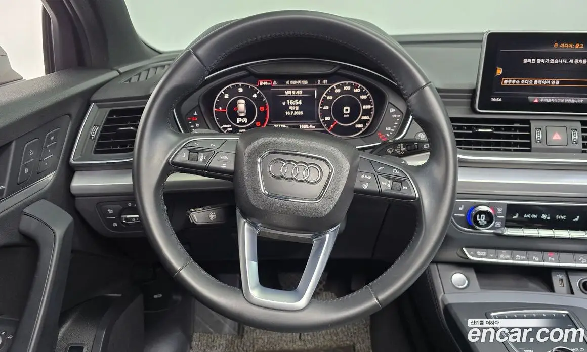 Audi Q5 2020 2.0 автомат (гидро), фото 19