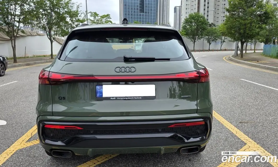 Audi Q5 2025 2.0 автомат (гидро), фото 4