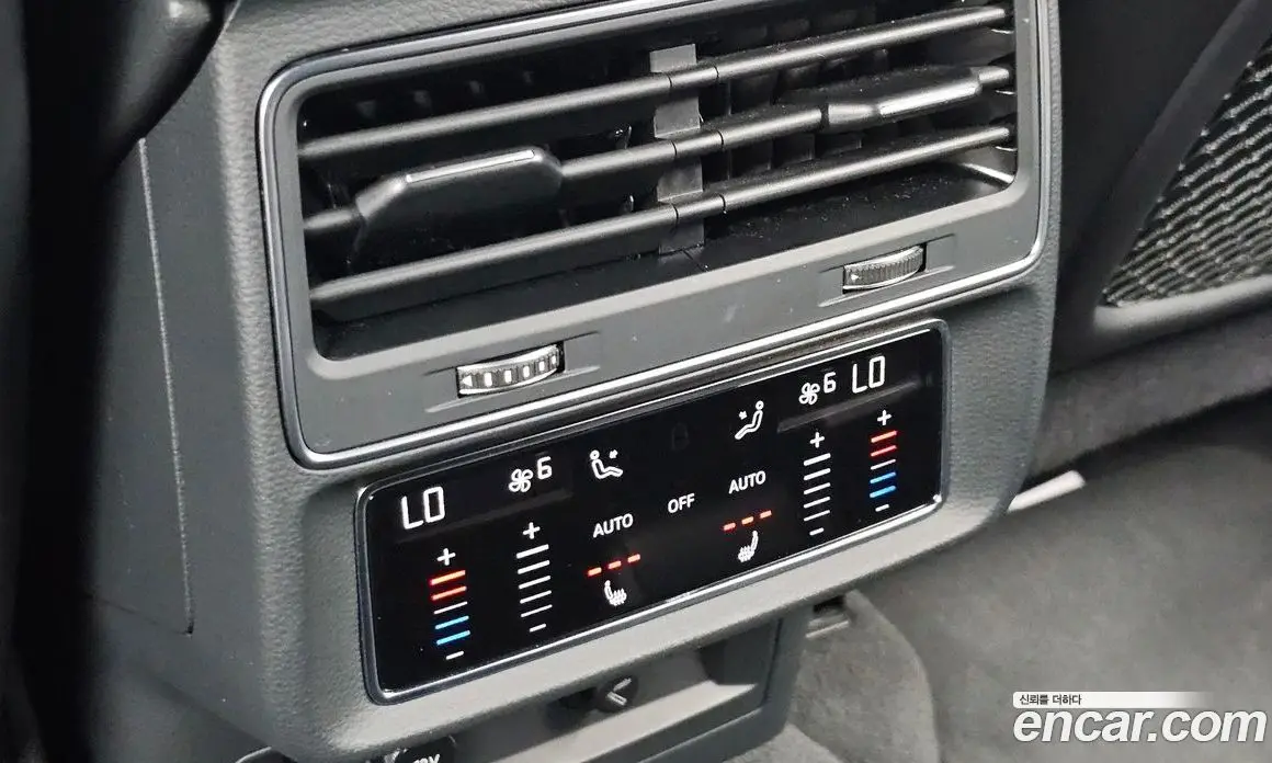 Audi Q7 2021 3.0 автомат (гидро), фото 24