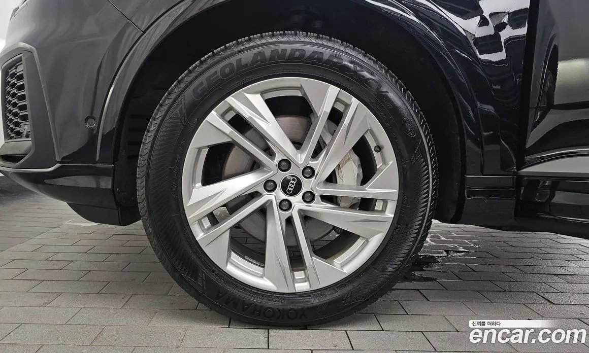 Audi Q7 2021 3.0 автомат (гидро), фото 5