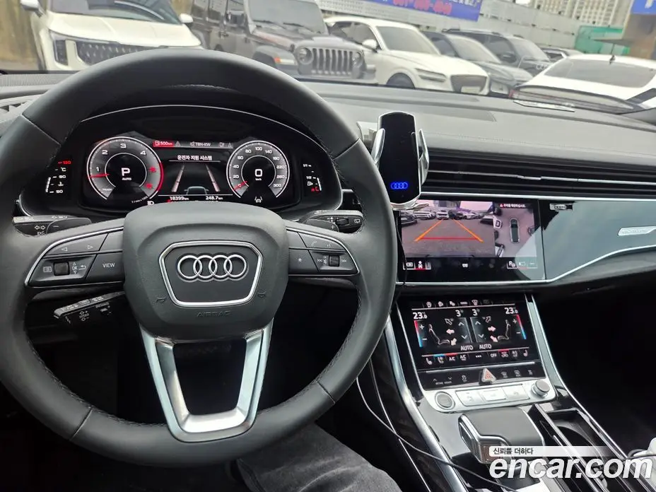 Audi Q7 2023 3.0 автомат (гидро), фото 14