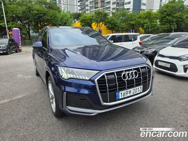 Audi Q7 2023 3.0 автомат (гидро), миниатюра 3