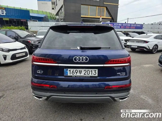 Audi Q7 2023 3.0 автомат (гидро), миниатюра 5