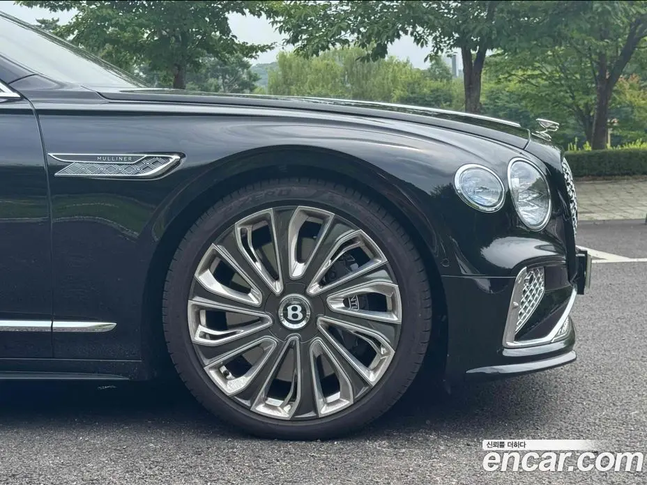 Bentley Flying Spur 2025 4.0 автомат (гидро), фото 5
