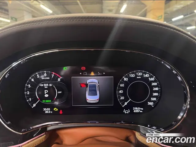 Bentley Flying Spur 2025 4.0 автомат (гидро), миниатюра 8