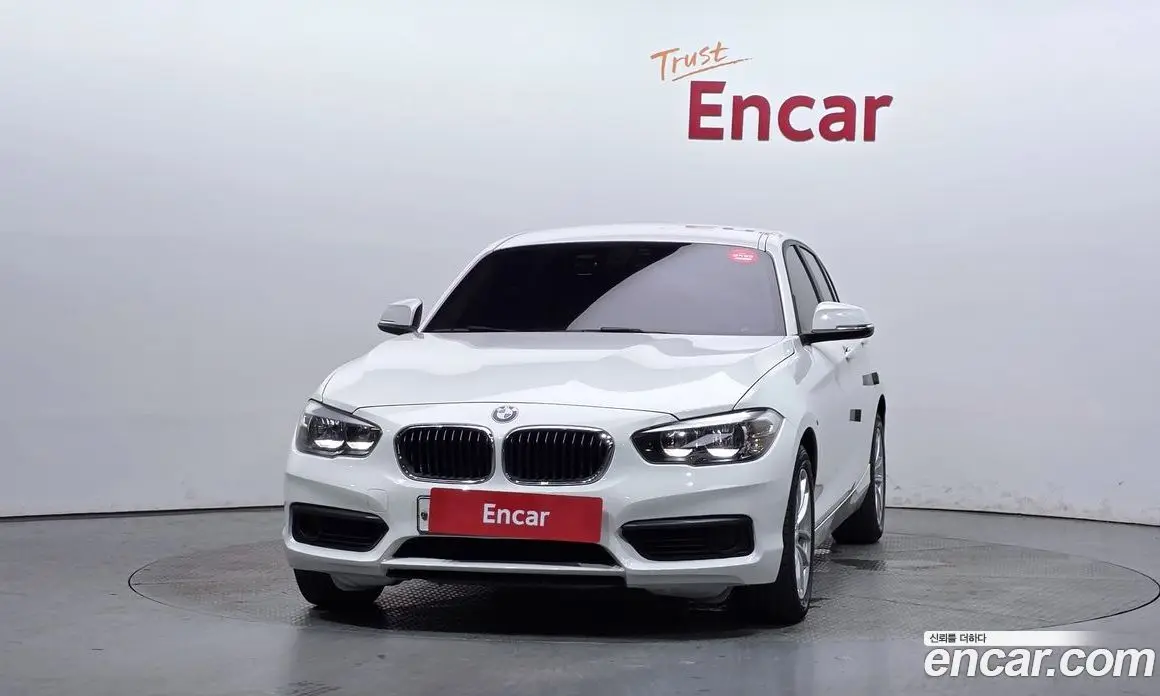 BMW 1 серия 2018 2.0 автомат (гидро), фото 3