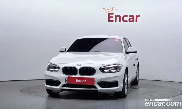 BMW 1 серия 2018 2.0 автомат (гидро), миниатюра 3