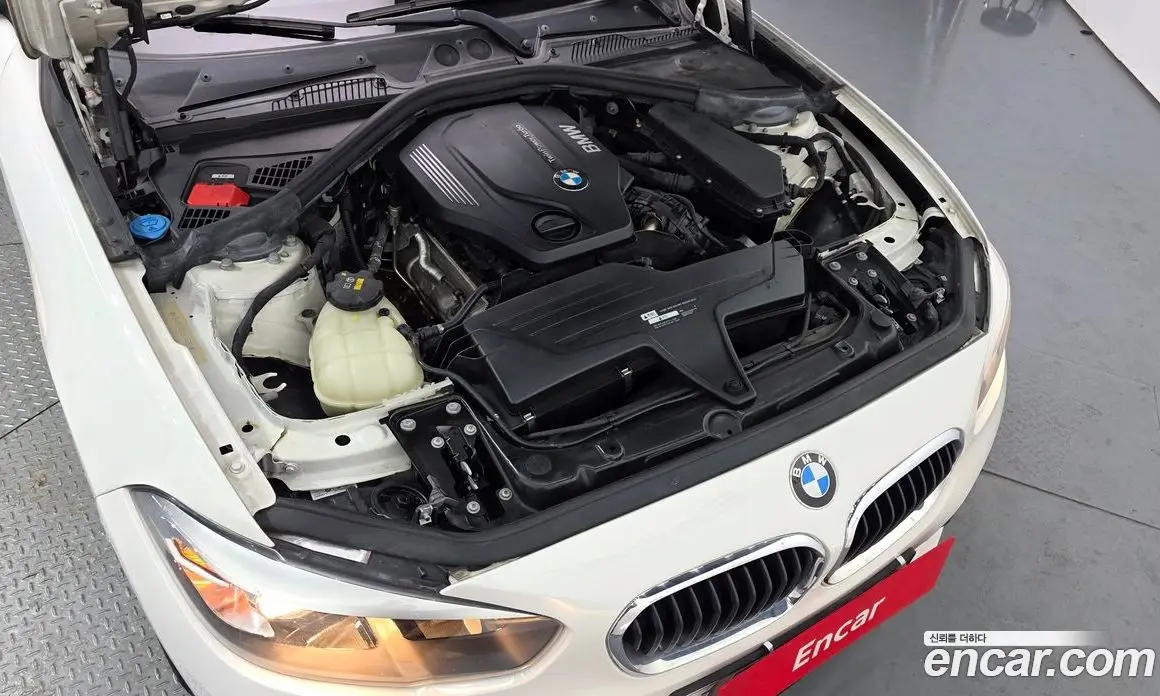 BMW 1 серия 2018 2.0 автомат (гидро), фото 6