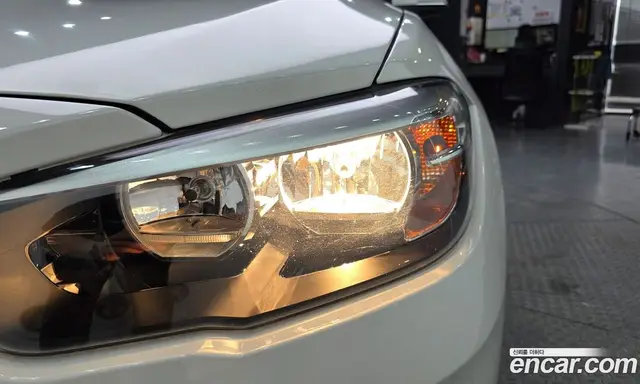 BMW 1 серия 2018 2.0 автомат (гидро), миниатюра 8