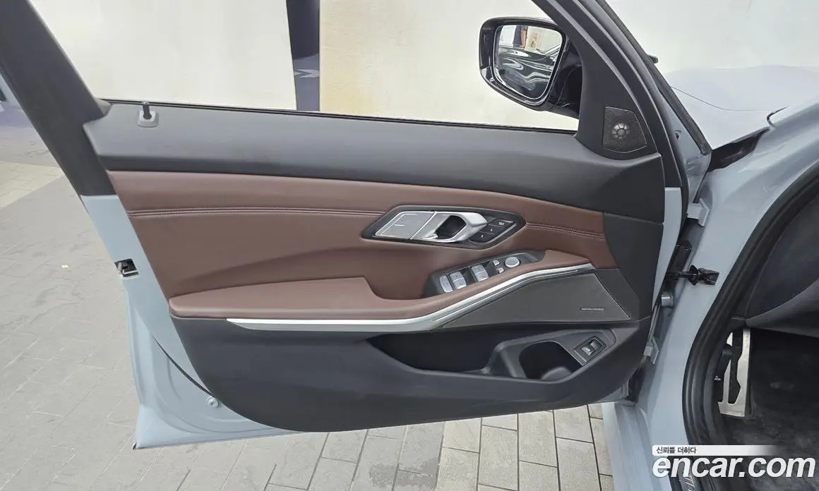 BMW 3 серия 2024 3.0 автомат (гидро), фото 14