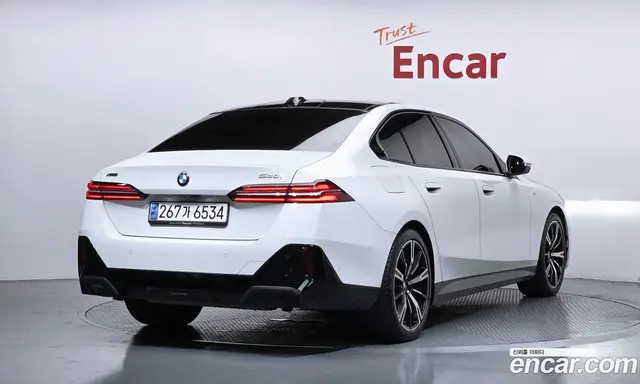 BMW 5 серия 2023 2.0 автомат (гидро), миниатюра 2