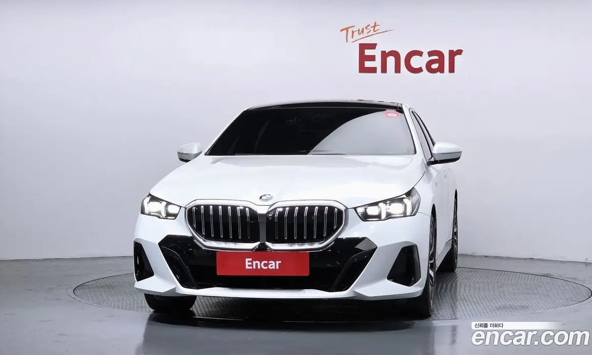 BMW 5 серия 2023 2.0 автомат (гидро), фото 3