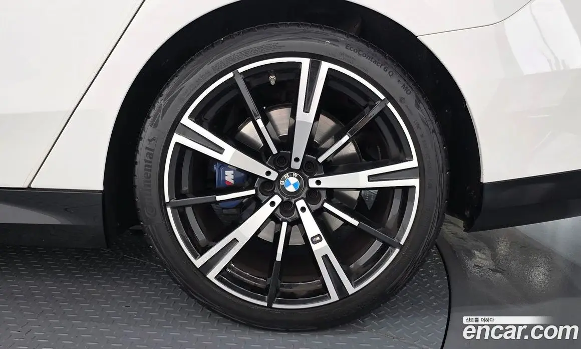 BMW 5 серия 2023 2.0 автомат (гидро), фото 7