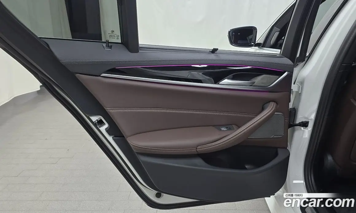 BMW 5 серия 2023 2.0 автомат (гидро), фото 14