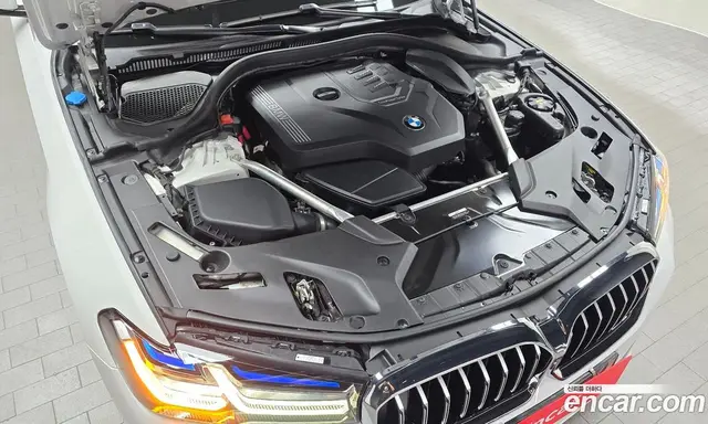 BMW 5 серия 2023 2.0 автомат (гидро), миниатюра 5