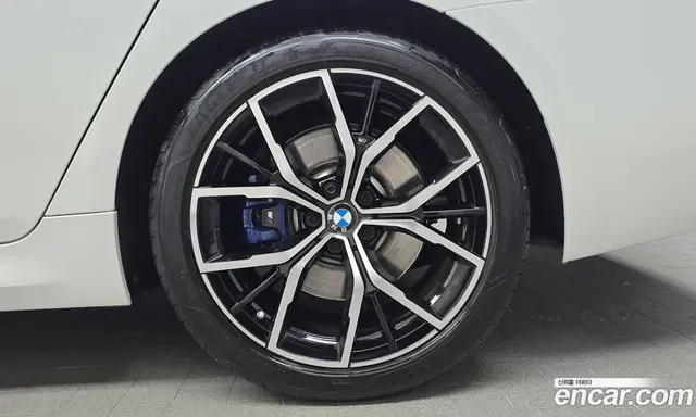 BMW 5 серия 2023 2.0 автомат (гидро), миниатюра 6